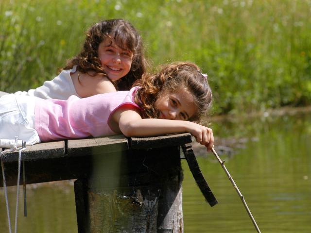 Enfants Sur Ponton