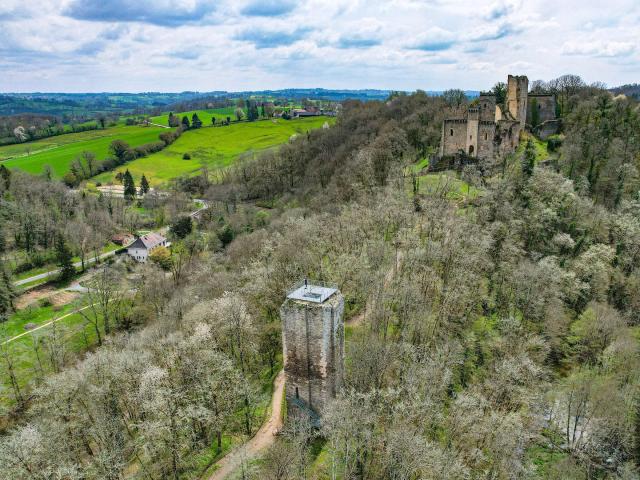 Tour Jeannette Château De Châlucet