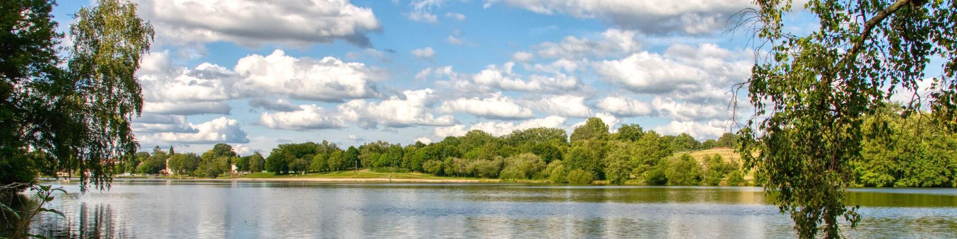Etang De Sagnat Bessines Sur Gartempe