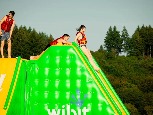 Lac De Saint Pardoux Aquapark