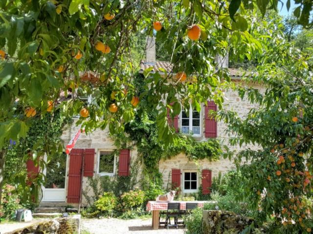 Moulin de Pensol - meublé et B&B