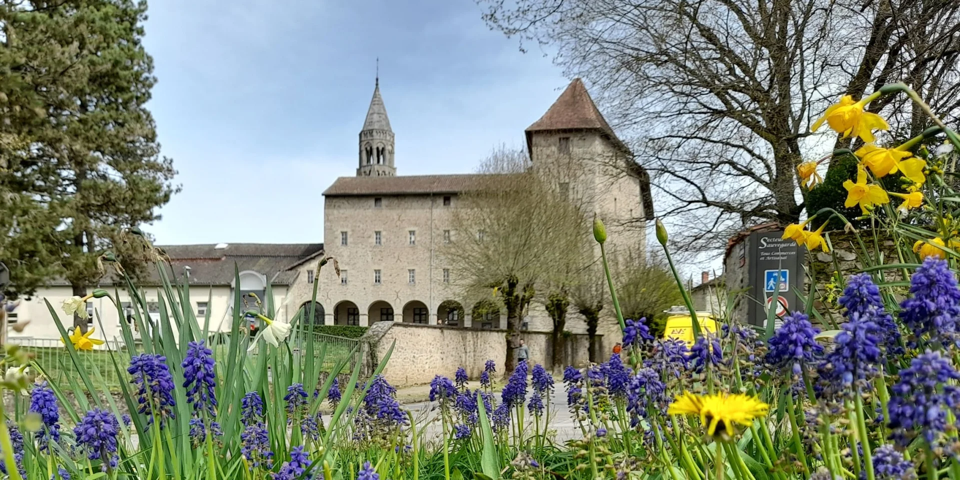 Ancien couvent et collégiale de Saint-Léonard de Noblat