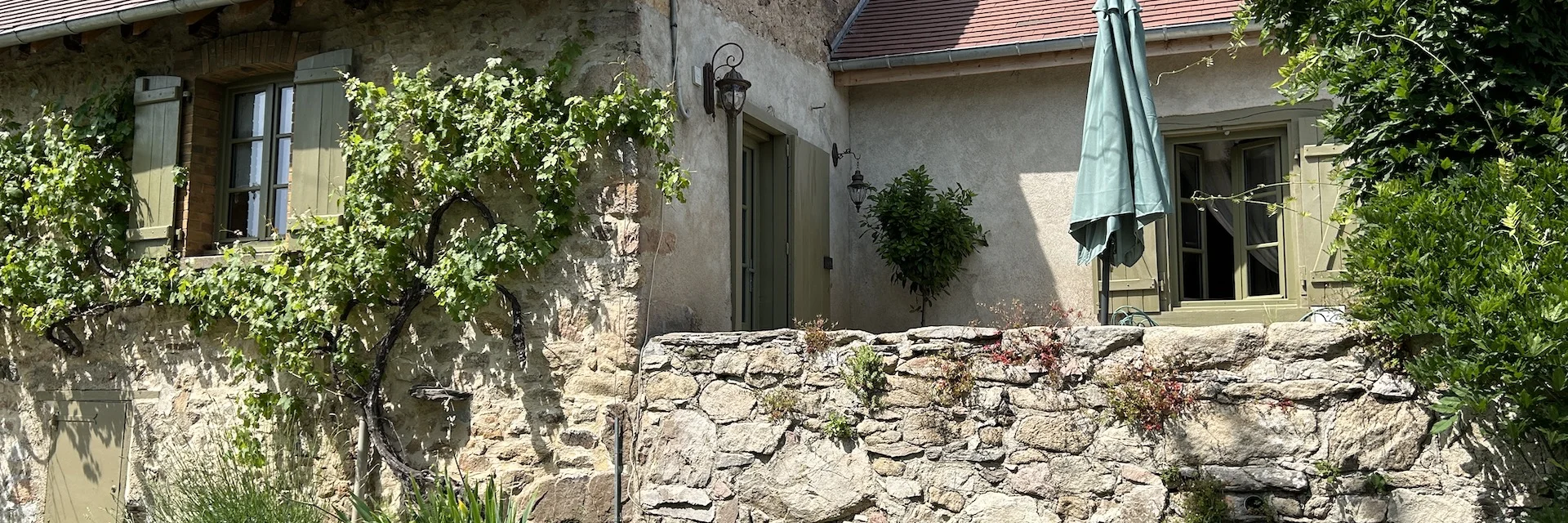 Entrée gîte les 3 clefs de Gaya