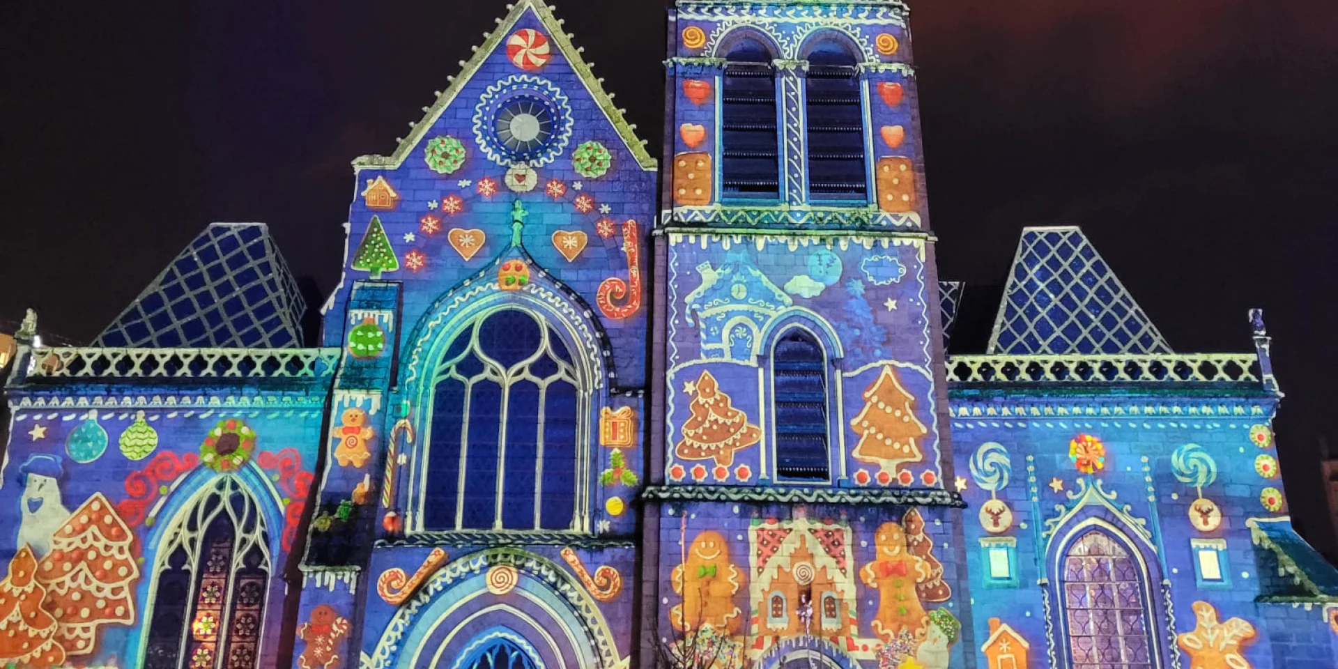 Spectacle De Noel Au Coeur De Limoges Un Noel Dans La Campagne Du Limousin Les Activites Gratuites Et Les Plus Belles Illuminations De Noel Pour Les Vacances De Noel S. Bayle