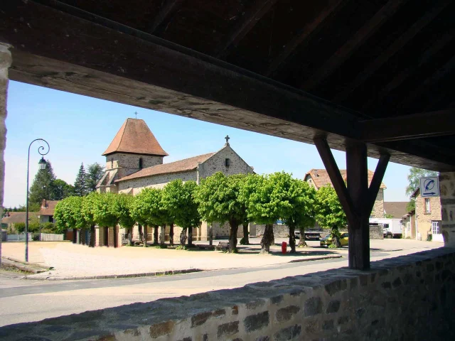 Randonnée autour du Mont Gargan : bourg de Neuvic-Entier