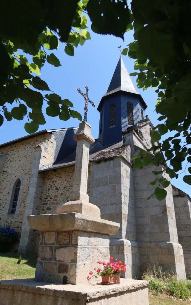 Eglise Saint Pierre La Croisille Sur Briance