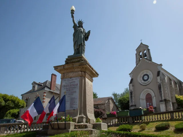 Statue de la Liberté en Limousin près du Mont Gargan