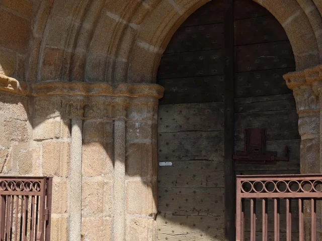 Porte Eglise Saint Martin Et Son Verrou Nedde