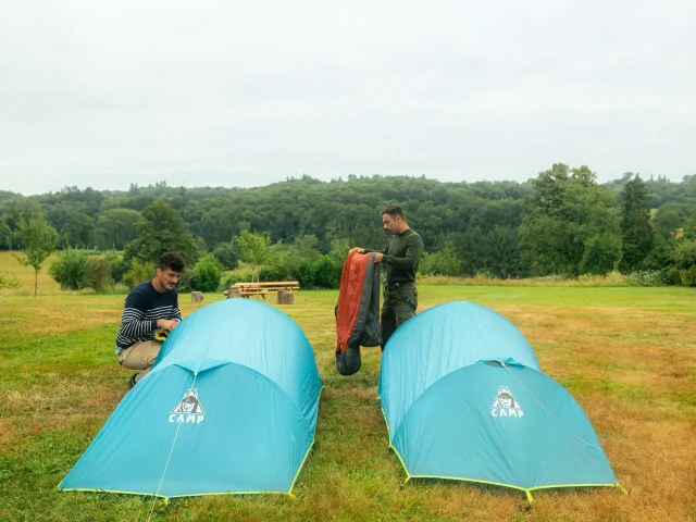Saint Meard Aire De Bivouac Tente