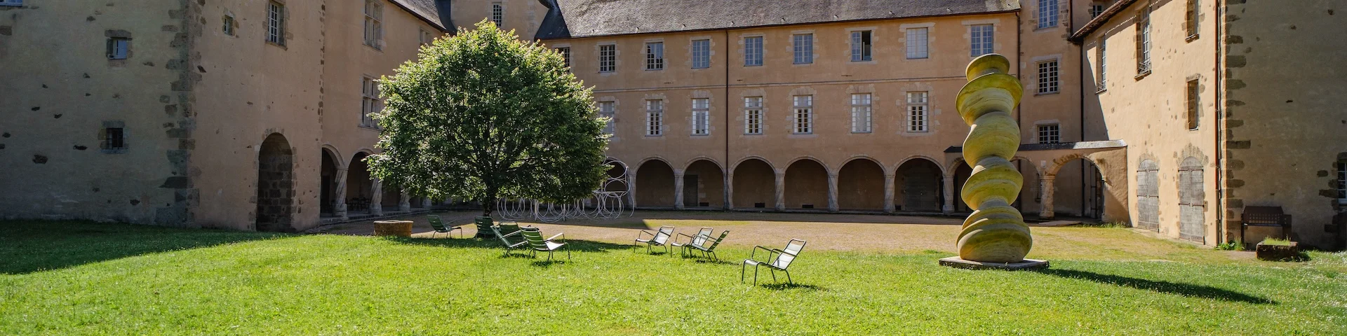 Musée d'art contemporain de la haute-vienne - château de rochechouart