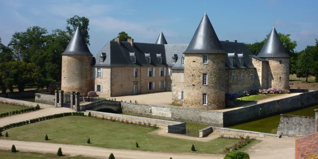 Rochebrune Vue Pigeonniertourisme Charentelimousine.fr