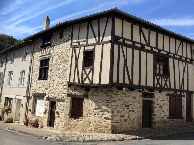 Solignac Maison Angles.roux