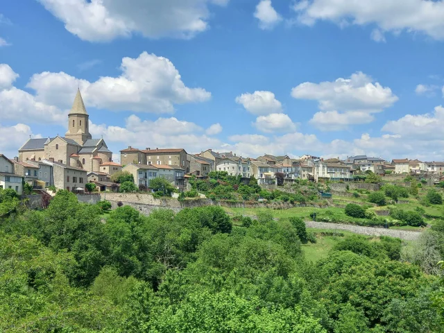 Vue De Chateauponsac Et Son Eglise