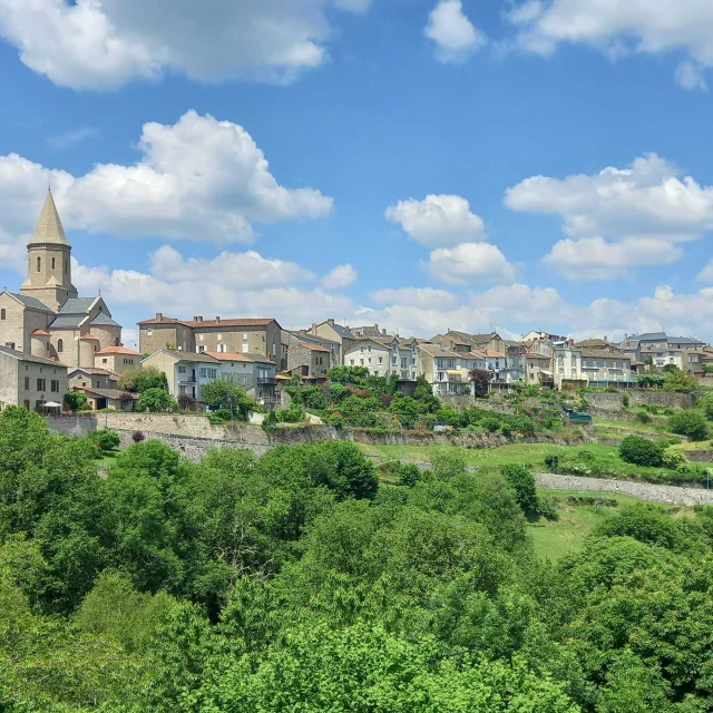 Vue De Chateauponsac Et Son Eglise
