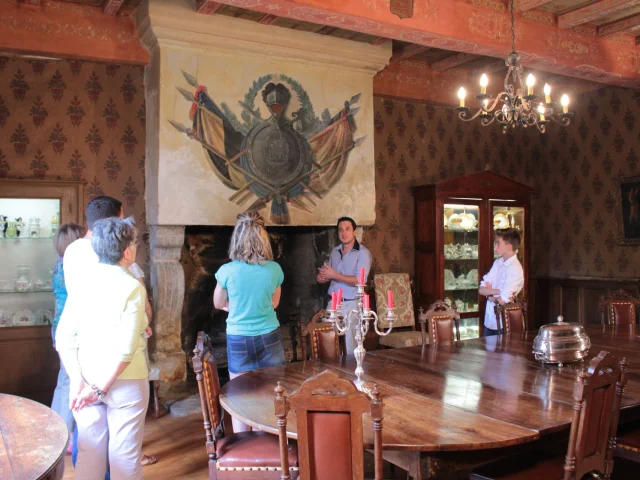 Chateau De Rochebrune Visite
