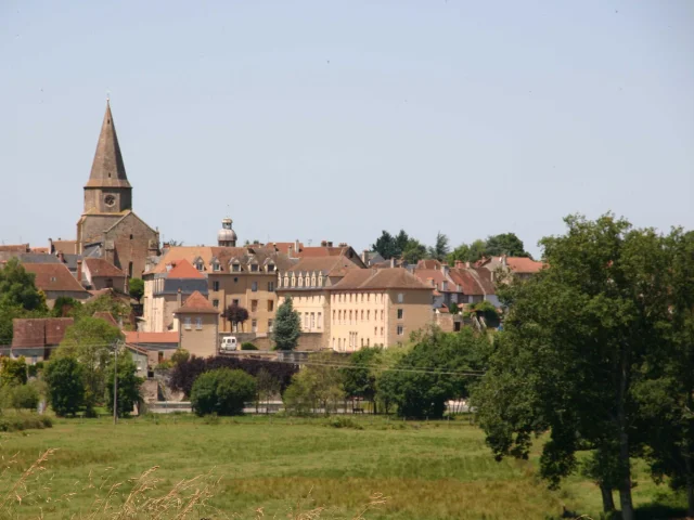 Chemin de Paris à Magnac-Laval - Itinéraire de randonnée en Limousin à proximité du Dorat