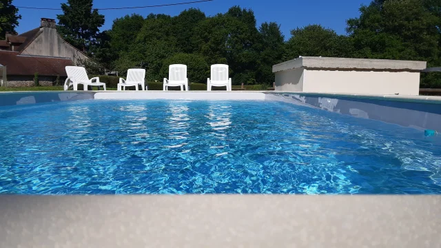 Gite De La Brunerie Piscine Transats