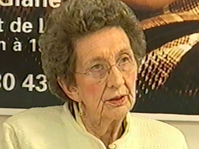 Portrait De Camille Senon