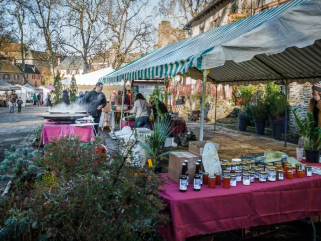 Marche De Noel De Segur Le Chateau