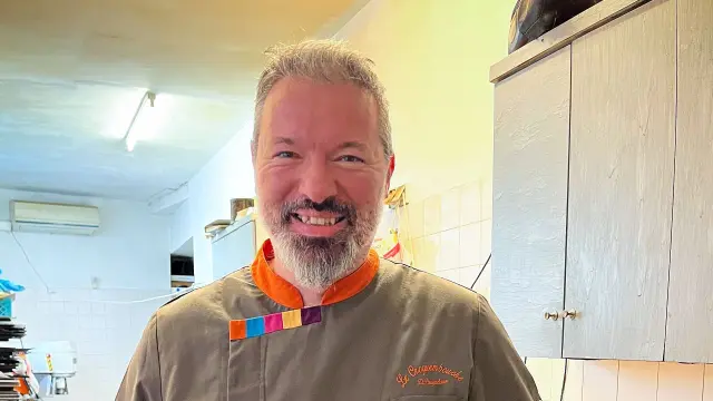 Visiter Saint Yrieix la Perche et déguster les madeleines du Croquembouche confectionnées par David Pouyadoux