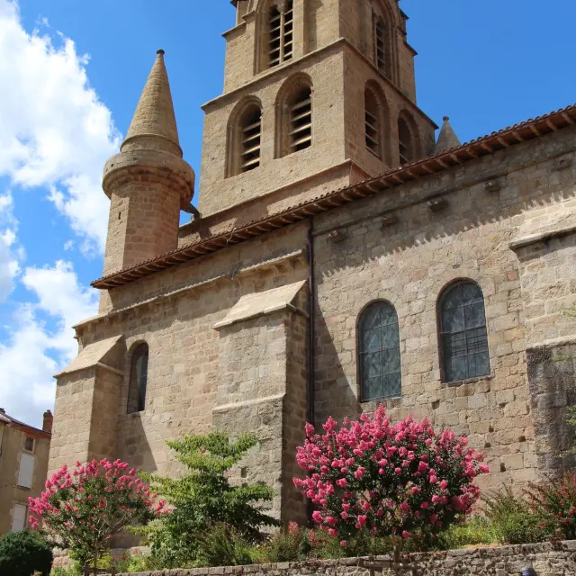 Collégiale de Saint-Junien cité médiévale sur la Route Richard Coeur de Lion