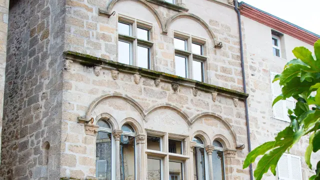 Saint-Junien cité médiévale du Limousin sur la route Richard Coeur de Lion