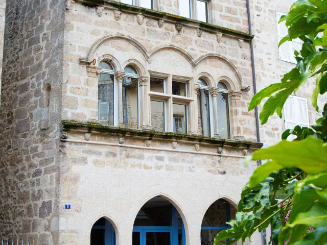 Saint-Junien cité médiévale du Limousin sur la route Richard Coeur de Lion