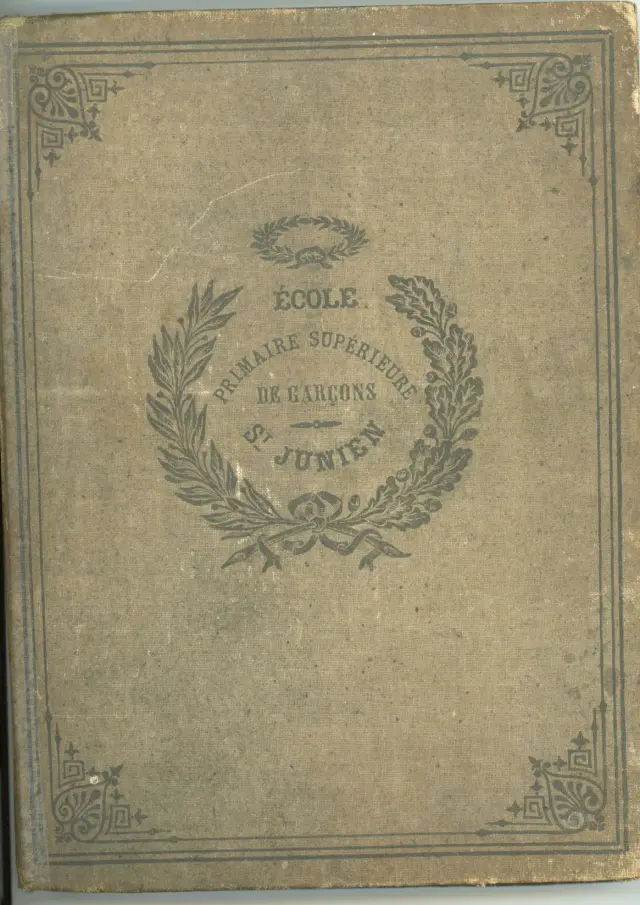Page de couverture d'un herbier retrouvé dans les ruines du village martyr d'Oradour-sur-Glane