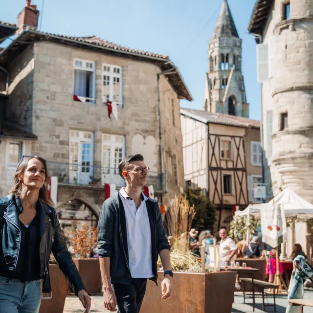 Visiter-Saint-Leonard-de-Noblat-et-sa-collegiale-classee-a-lUNESCO-en-Limousin.jpg