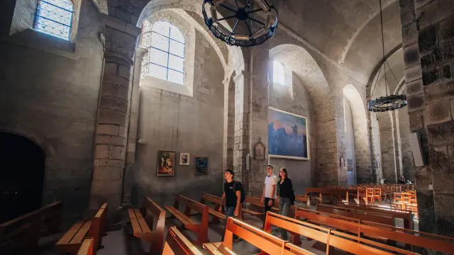 Visite-de-la-collegiale-de-Saint-Leonard-de-Noblat-une-eglise-classee-a-lUNESCO-au-titre-des-chemins-de-Saint-Jacques.jpg