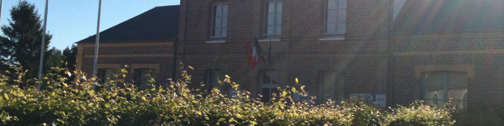 Mairie La Chapelle Du Bourgay