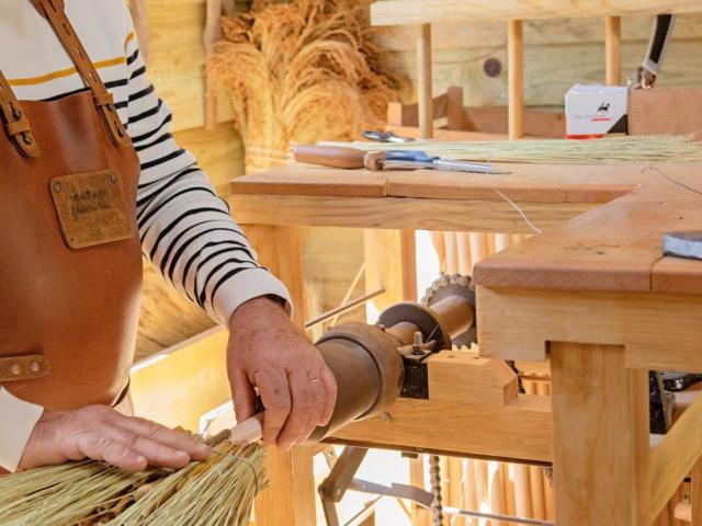 Balaiterie travail