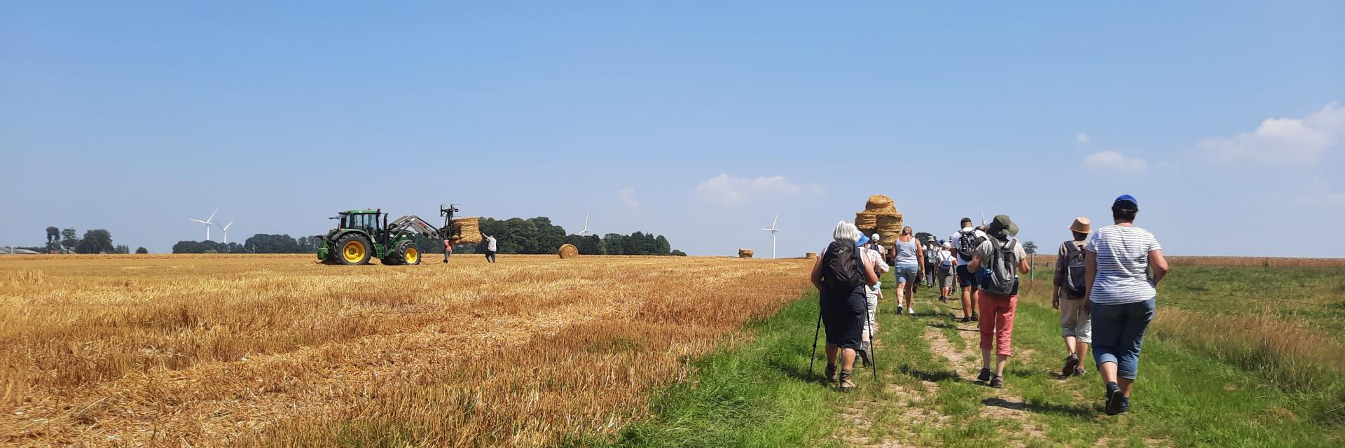 Randonneurs Chemin Des Frênettes