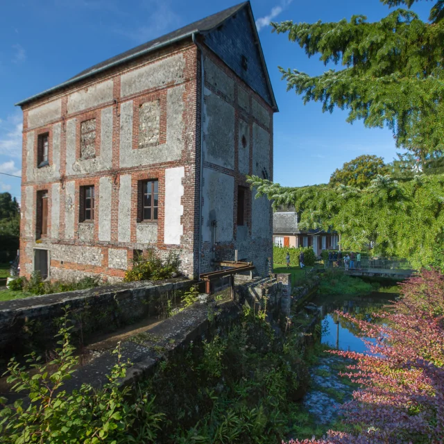 france, region normandie, seine maritime, terroir de caux, saint nicolas de folleville, moulin de larbalete; m Tacoen, visite lors des journées du patrimoine,