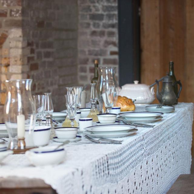 Table set