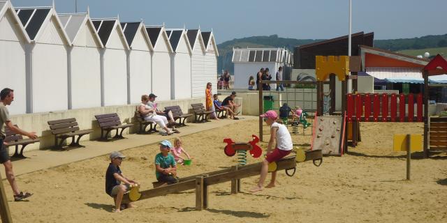 les jeux au bord de la plage