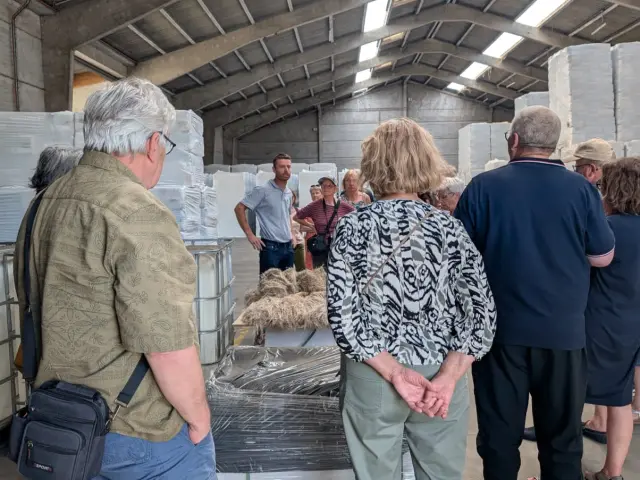 Visite de la linerie de Crosville