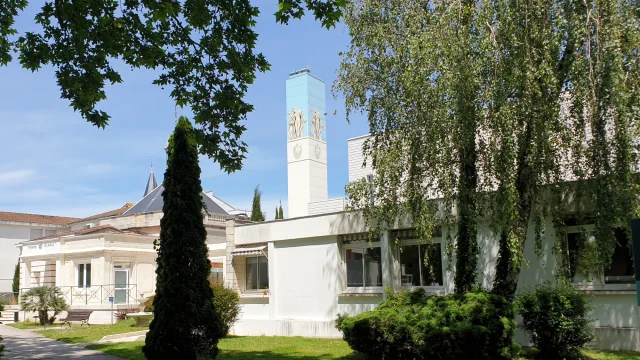 Thermes De Saujon bâtiment principal 2