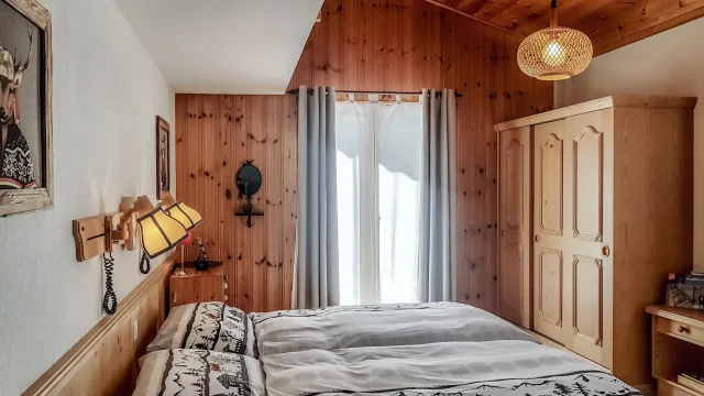 Chambre double à l'hôtel la Cambuse