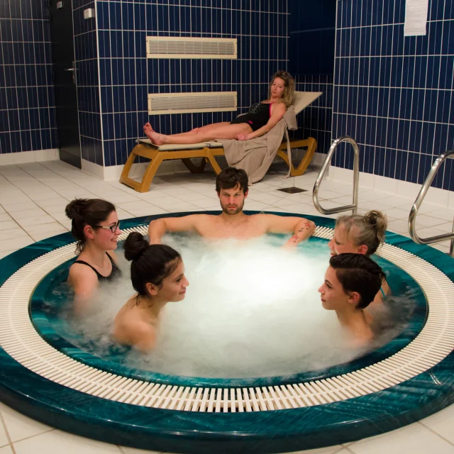 Jacuzzi Evaux Les Bains ©centre Thermal