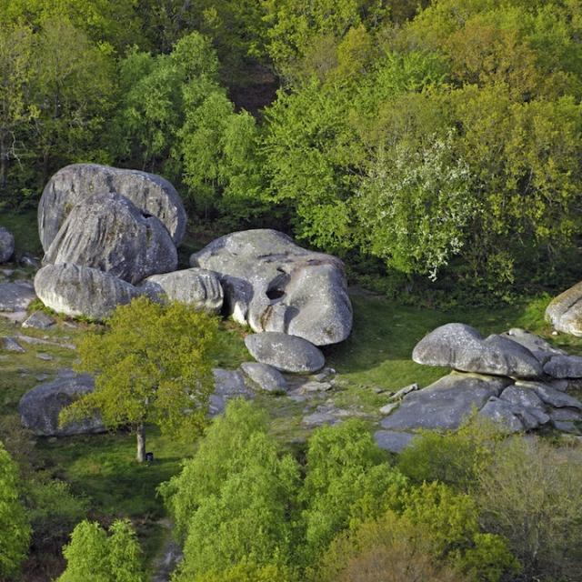 Les Pierres Jaumâtres en Creuse