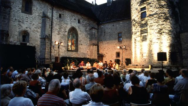 R.lacroix Bourganeuf 1114