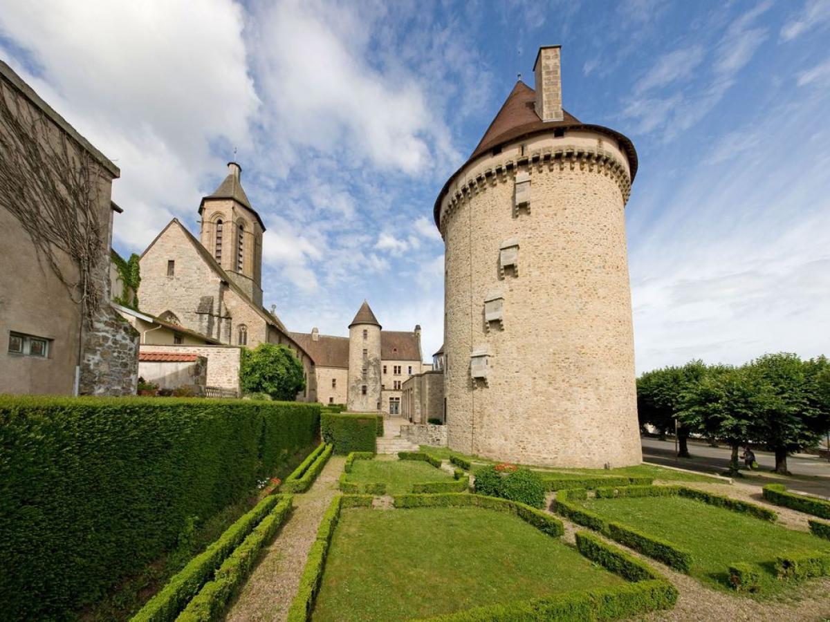 Bourganeuf Tourisme Creuse Limousin
