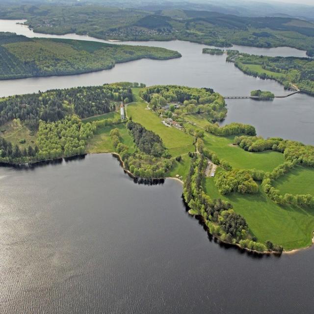 Lac de Vassivière ©J.Damase