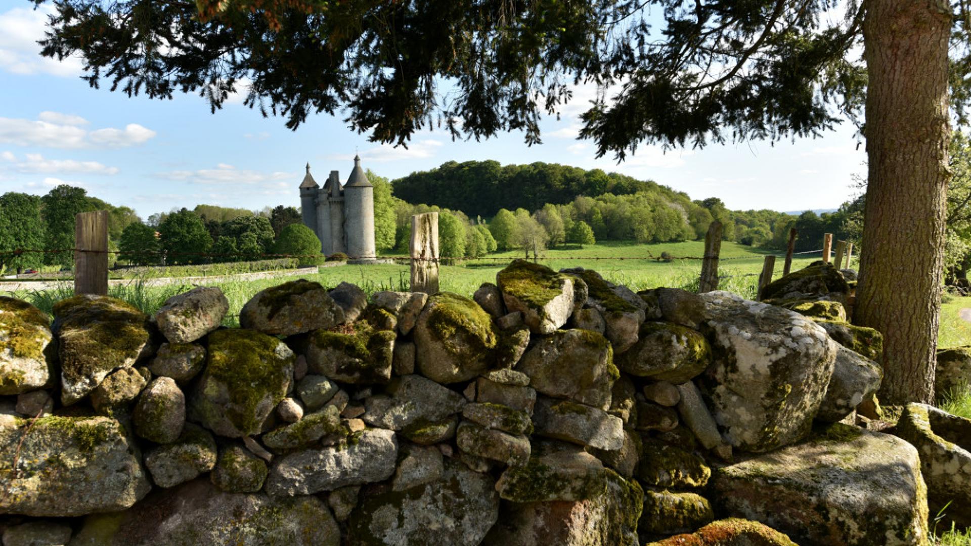 Visitez l’un des plus beaux châteaux de la Creuse Tourisme Creuse Limousin Visitez l’un des plus beaux châteaux de la Creuse Tourisme Creuse Limousin
