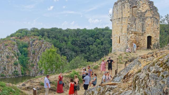 cindy-vareillaud-forteresse-de-crozant-bd.jpg