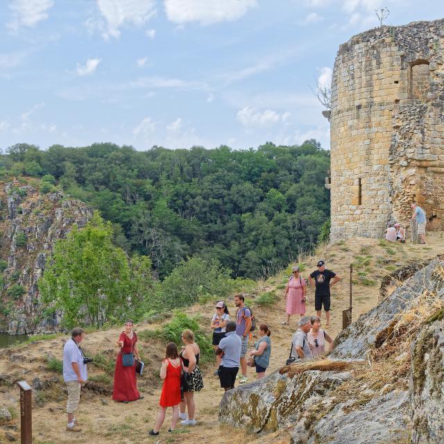 cindy-vareillaud-forteresse-de-crozant-bd.jpg