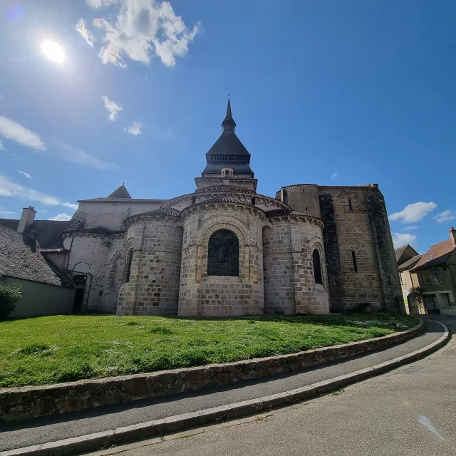 L'affaire Du Collier Géocaching à Chambon (48)