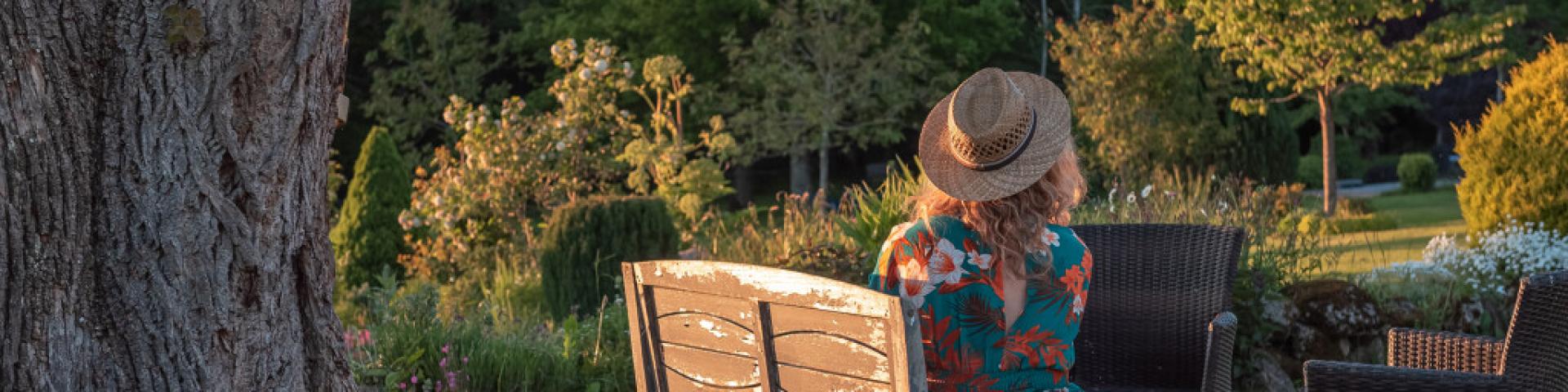 Domaine de la Jarrige - coucher de soleil au jardin