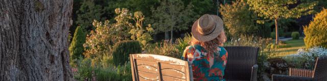 Domaine de la Jarrige - coucher de soleil au jardin